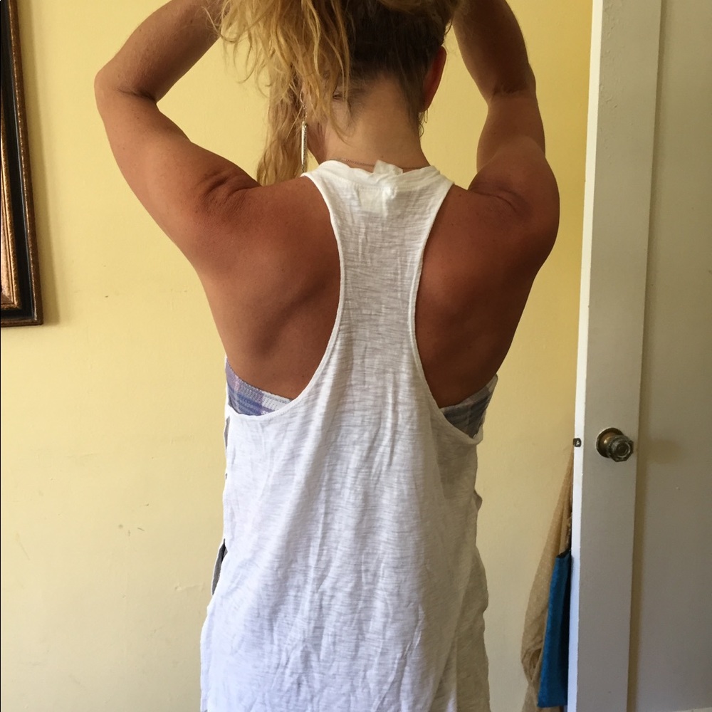 White Tank - Picture 3 of 4